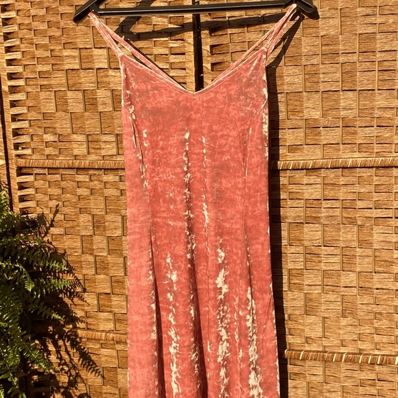 Dresses & Skirts - Super cute dress